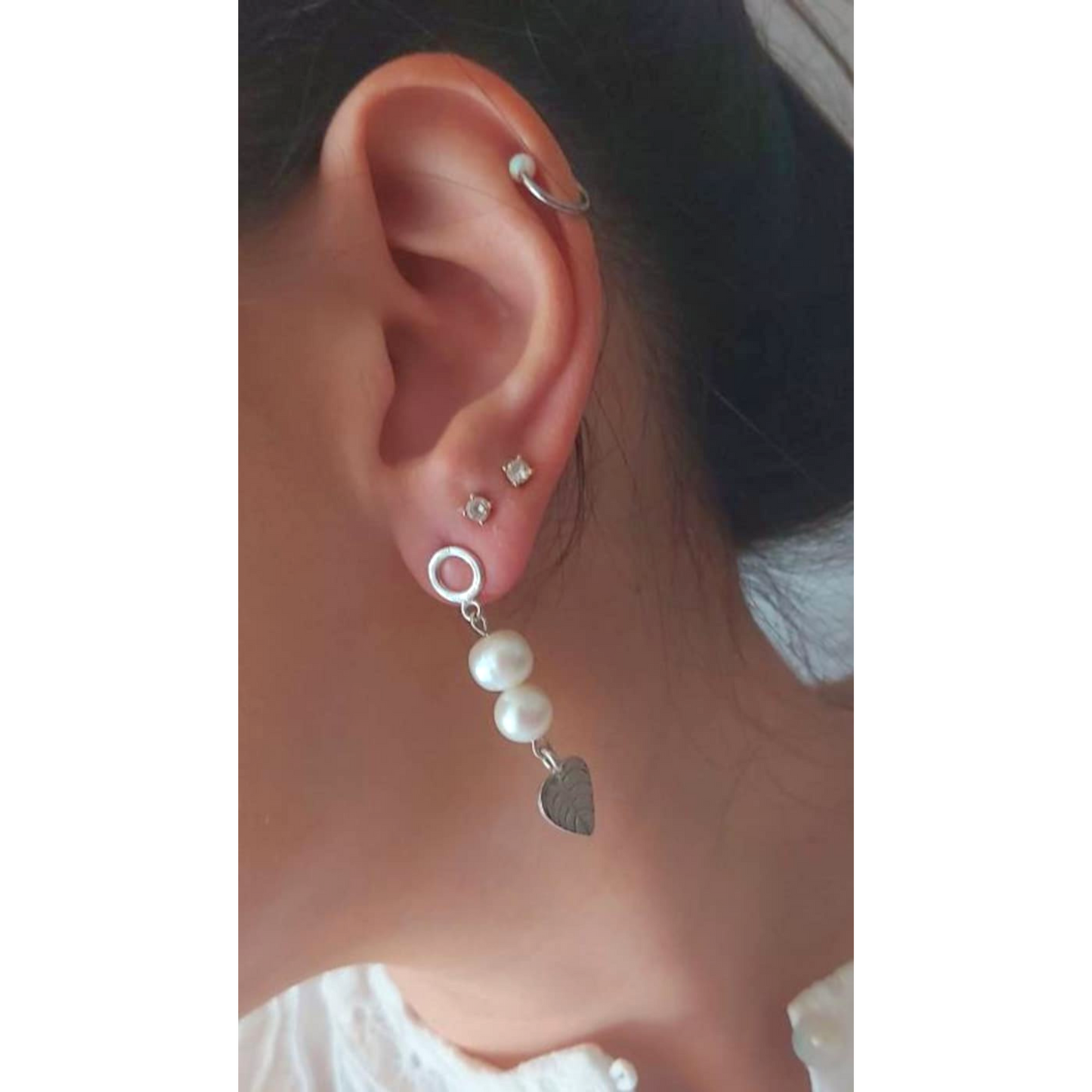 עגילי פנינים עם לב