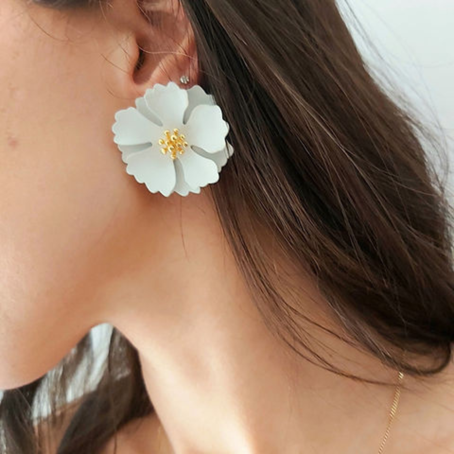 עגילי פרח גדולים