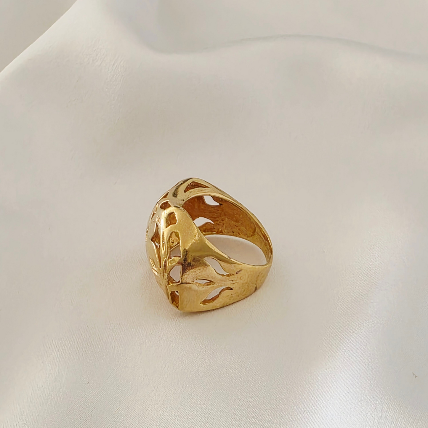 טבעת תחרה זהב גדולה