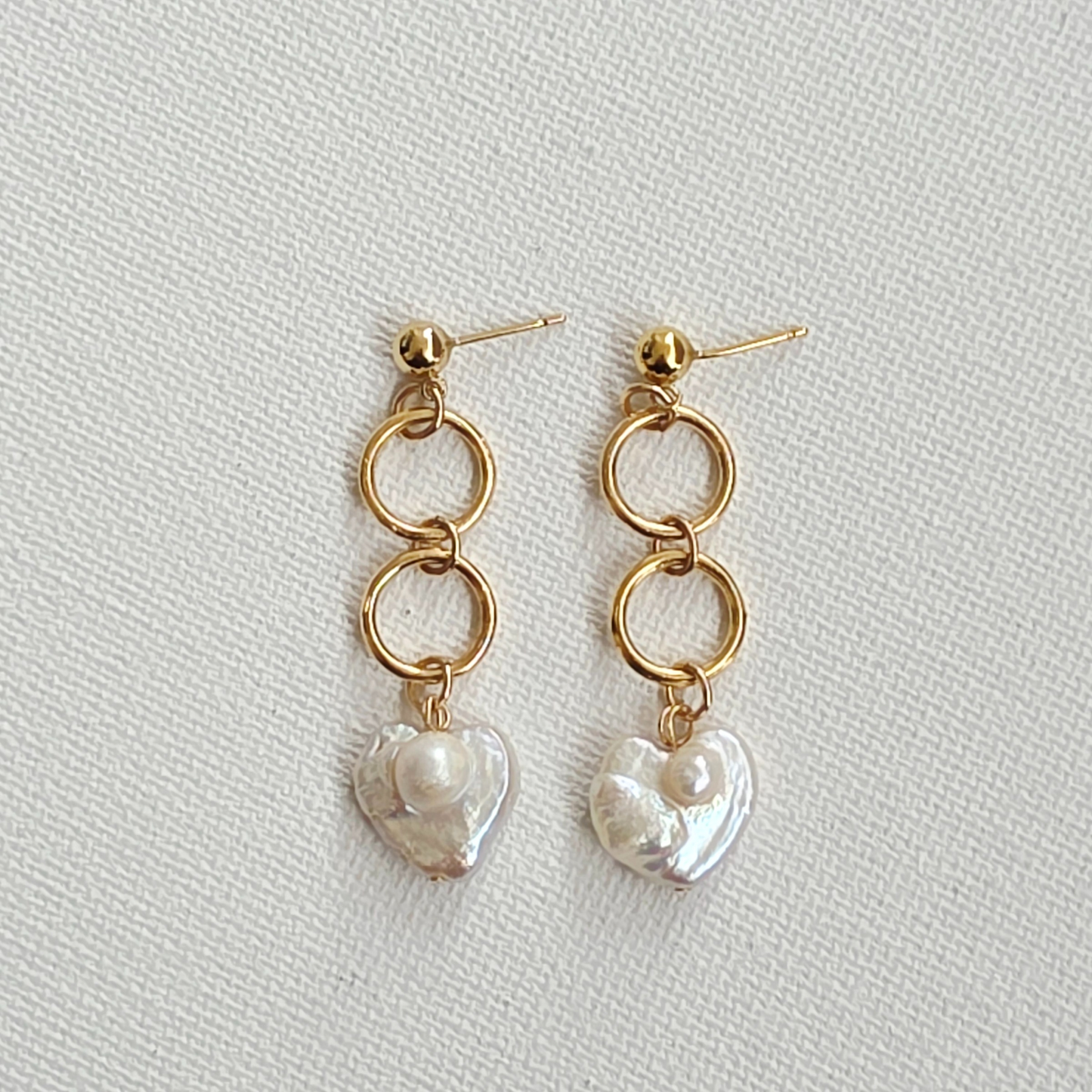 עגילי חישוקים עם פנינים , עגילי זהב ים לב